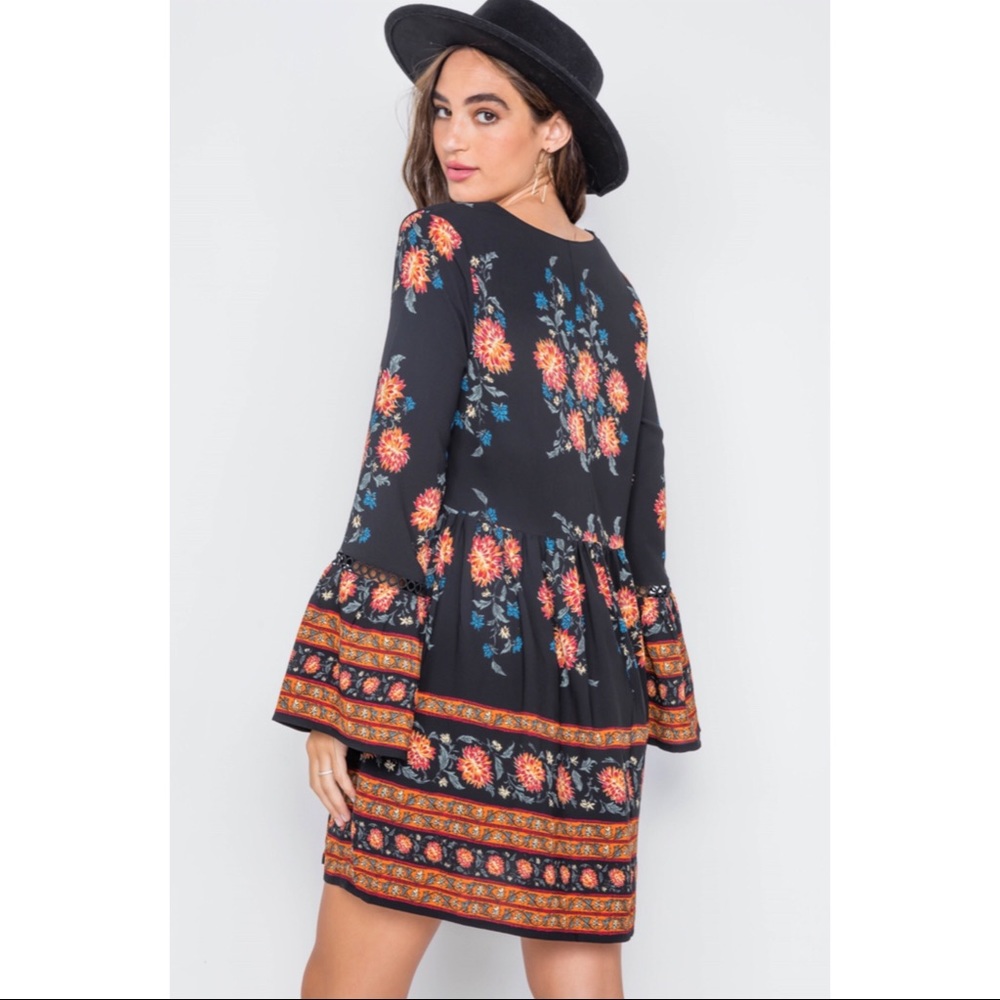 LAST ONE • Floral Bohemian Dress - Picture 4 of 4